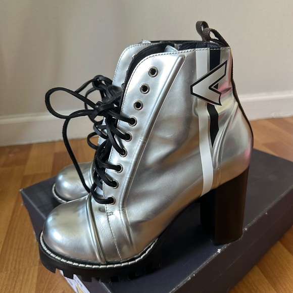 Louis Vuitton Spaceship Ankle Boot - Picture 4 of 6
